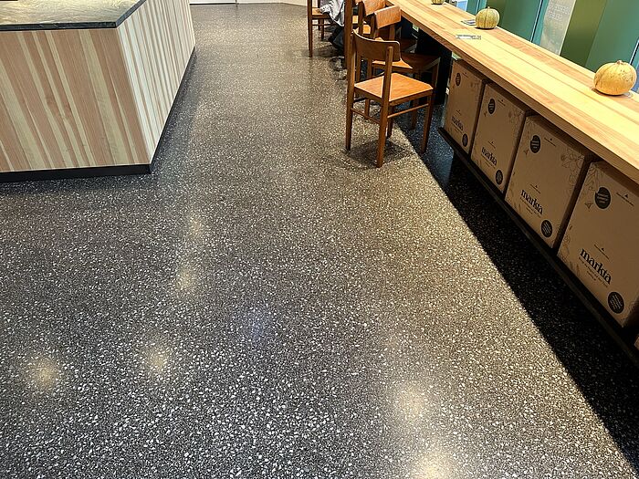 Bitu-Terrazzo® im Ladengeschäft der Firma Markta.at aus Wien 