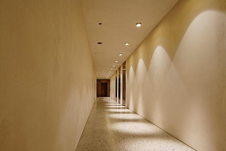 Gussasphaltestrich: Ein robuster und vielseitiger Bodenbelag für moderne Ansprüche Gussasphaltestrich: Ein robuster und vielseitiger Bodenbelag für moderne Ansprüche